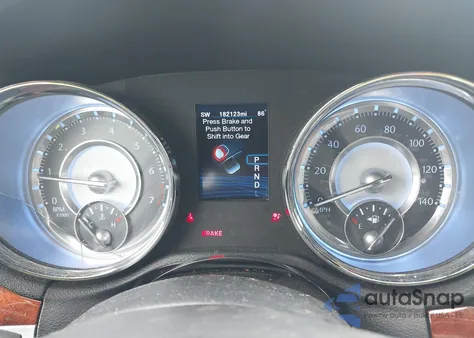 2012 Chrysler 300 Limited z USA, uszkodzony, nr VIN 2C3CCACG7CH310394